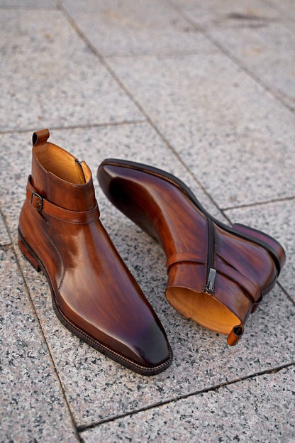 Cobbler India Step in Comfort: Men’s Chelsea Boots with Durable Sole Support