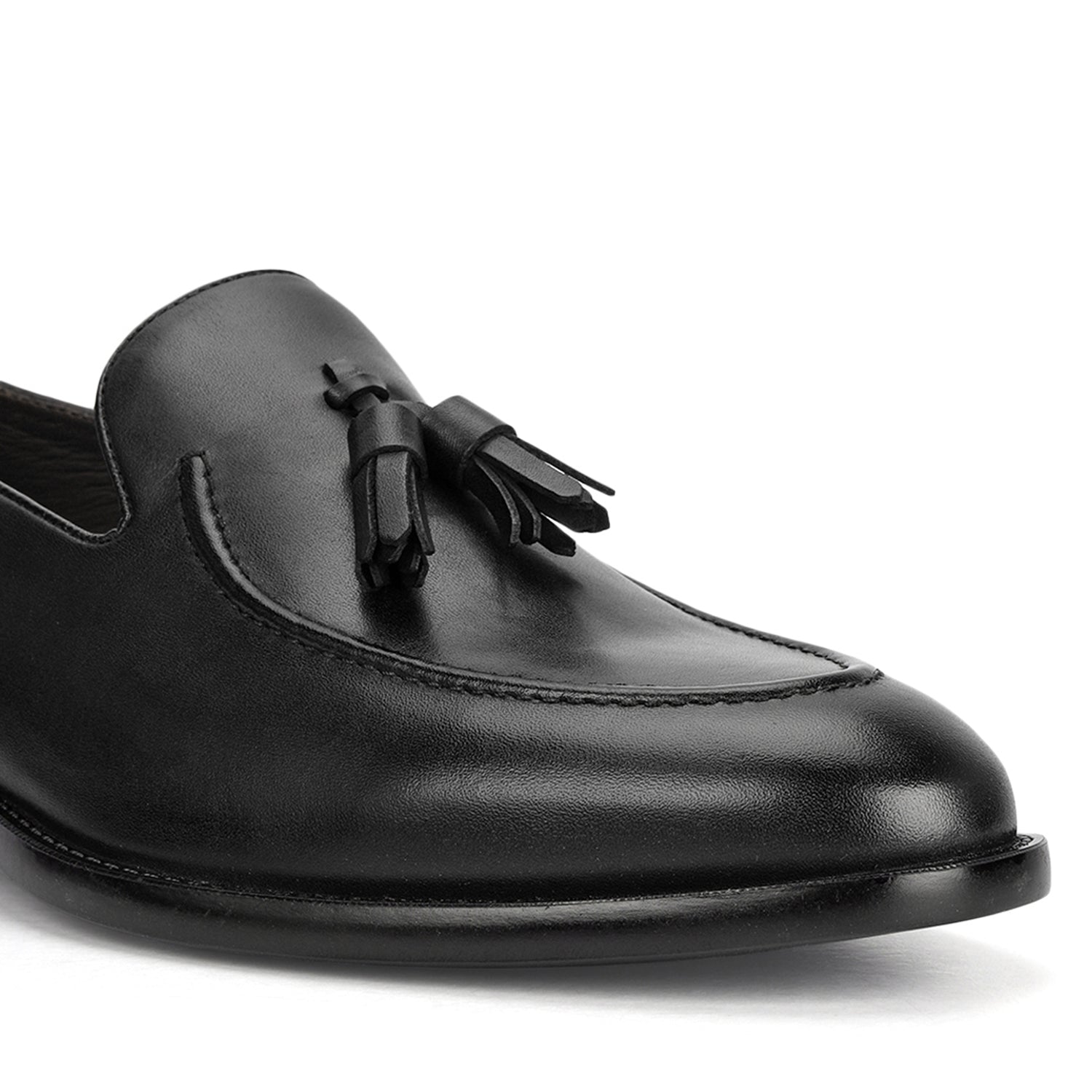 Cobbler India Black Leather Loafers With Tassels