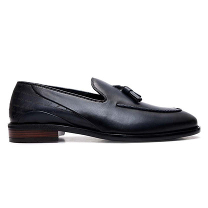 Cobbler India Blue Loafers With Tassels